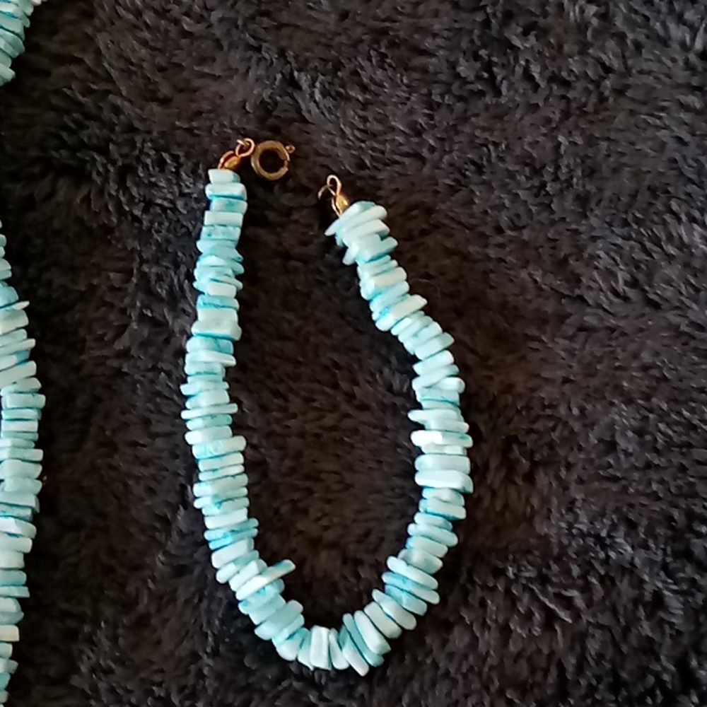 Retro Blue Shell Necklace And Bracelet - Picture 6 of 6